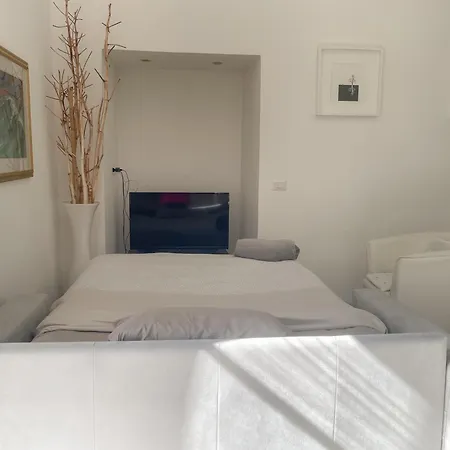 Center House- Corso Vittorio Emanuele- 2 Camere- Vicino Stazione Апартаменты *