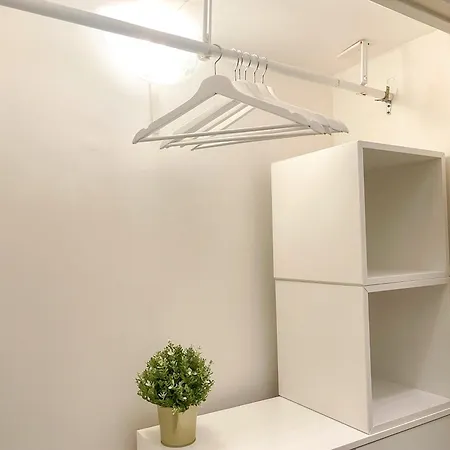 Center House- Corso Vittorio Emanuele- 2 Camere- Vicino Stazione Салерно